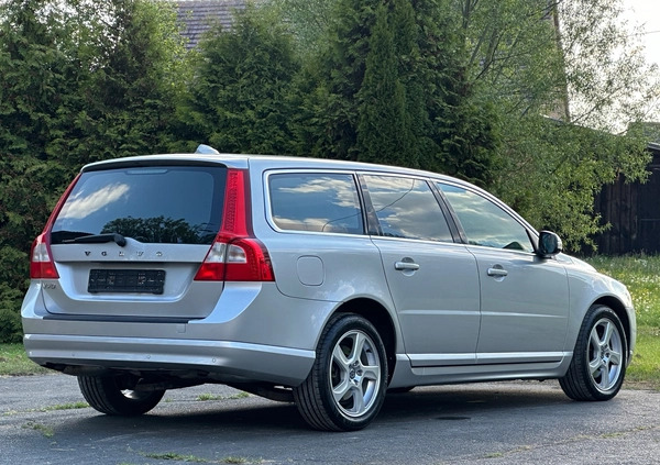 Volvo V70 cena 29900 przebieg: 211600, rok produkcji 2010 z Żary małe 254